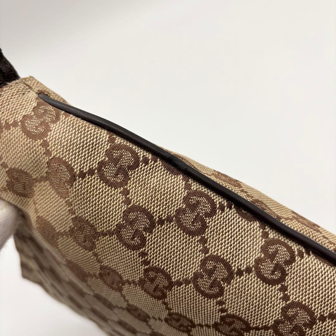 美品 ✨ グッチ シェリーライン ショルダーバッグ サコッシュ GG