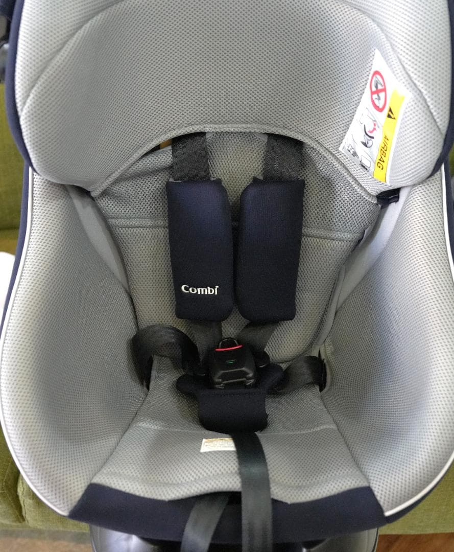 コンビ クルムーヴ スマート ISOFIX 　おまけ付　新生児～
