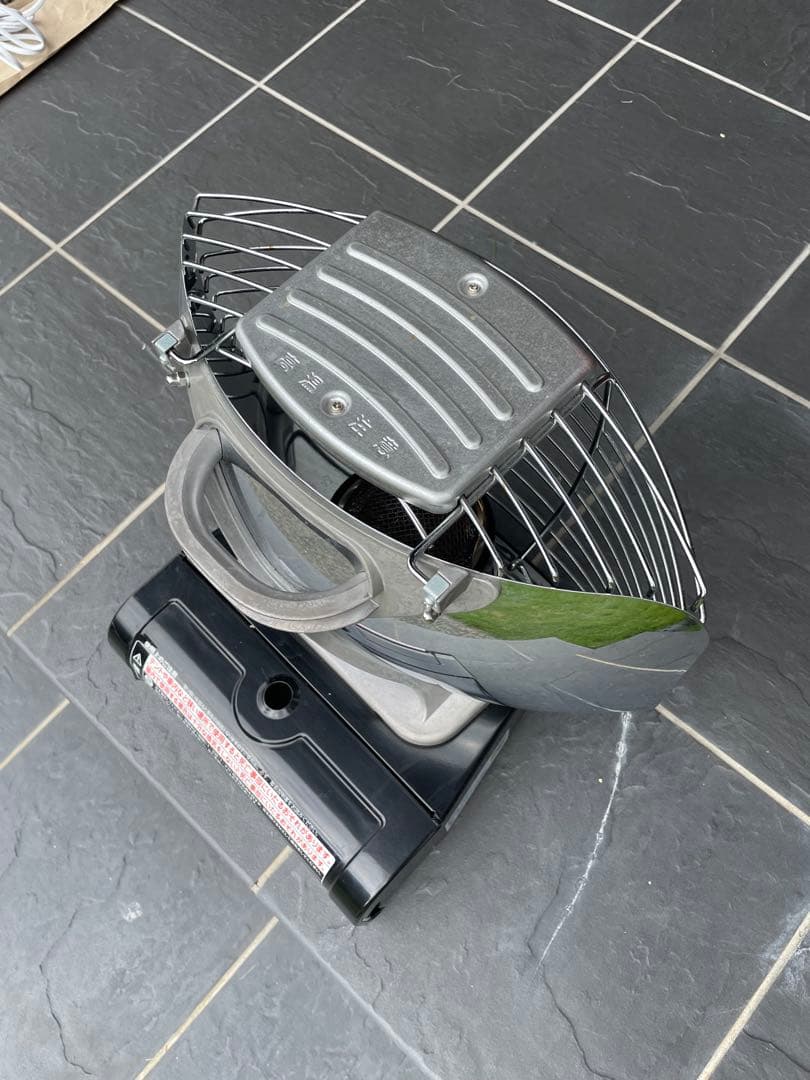 アラジン　カセット式　ガスストーブ