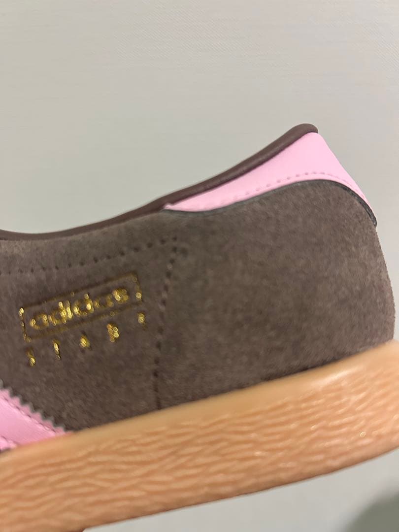 adidas ブラウン ピンク スニーカー 24cm