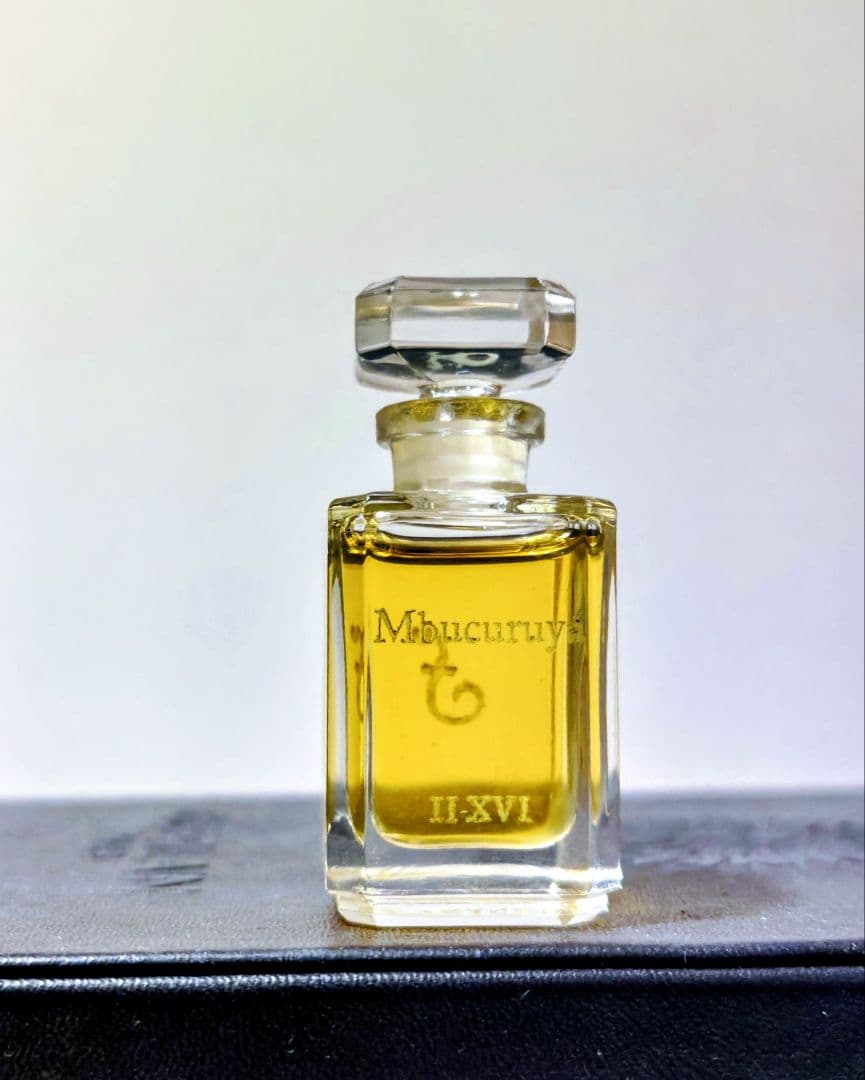 香水(プーラエッセンシア)　フエギア　ンブクルジャー