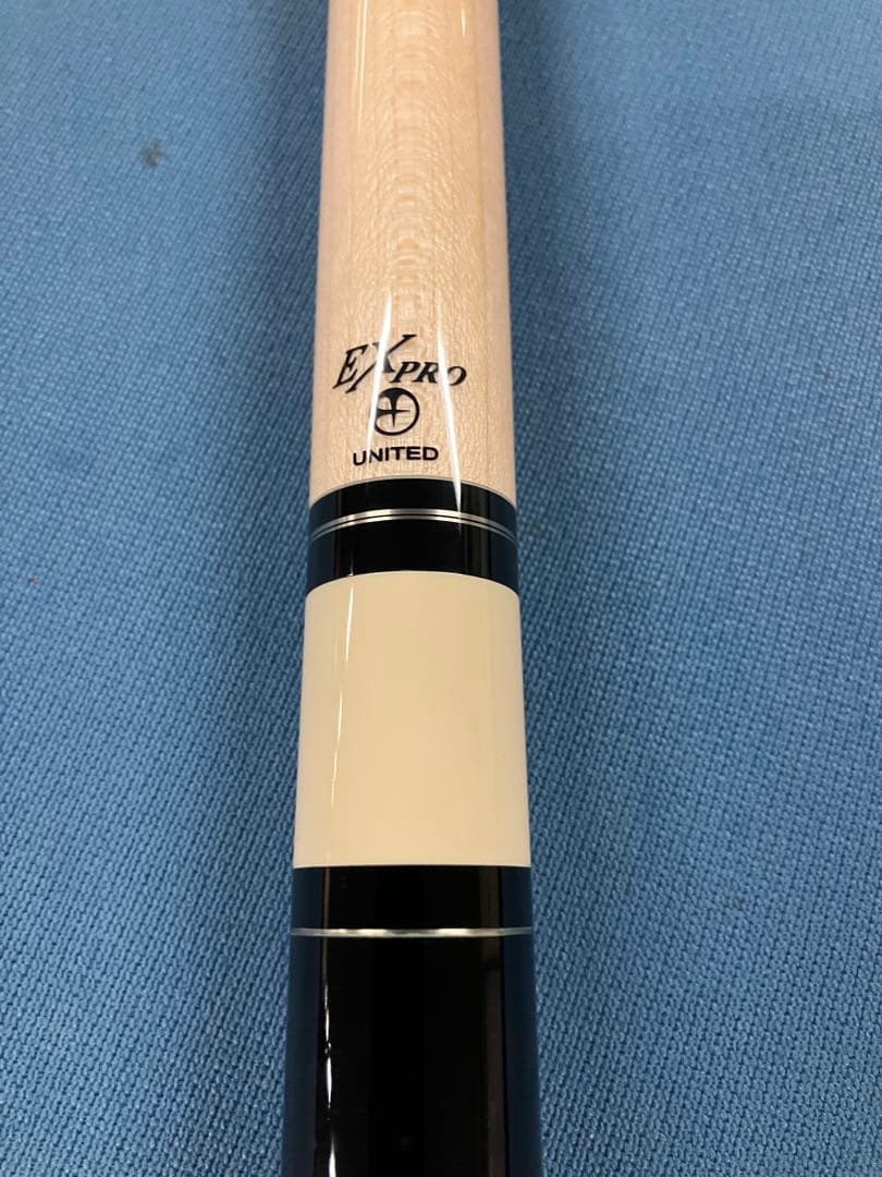 Mezz cues EXpro UJ メッヅ　ビリヤードキュー　バットSA-1C