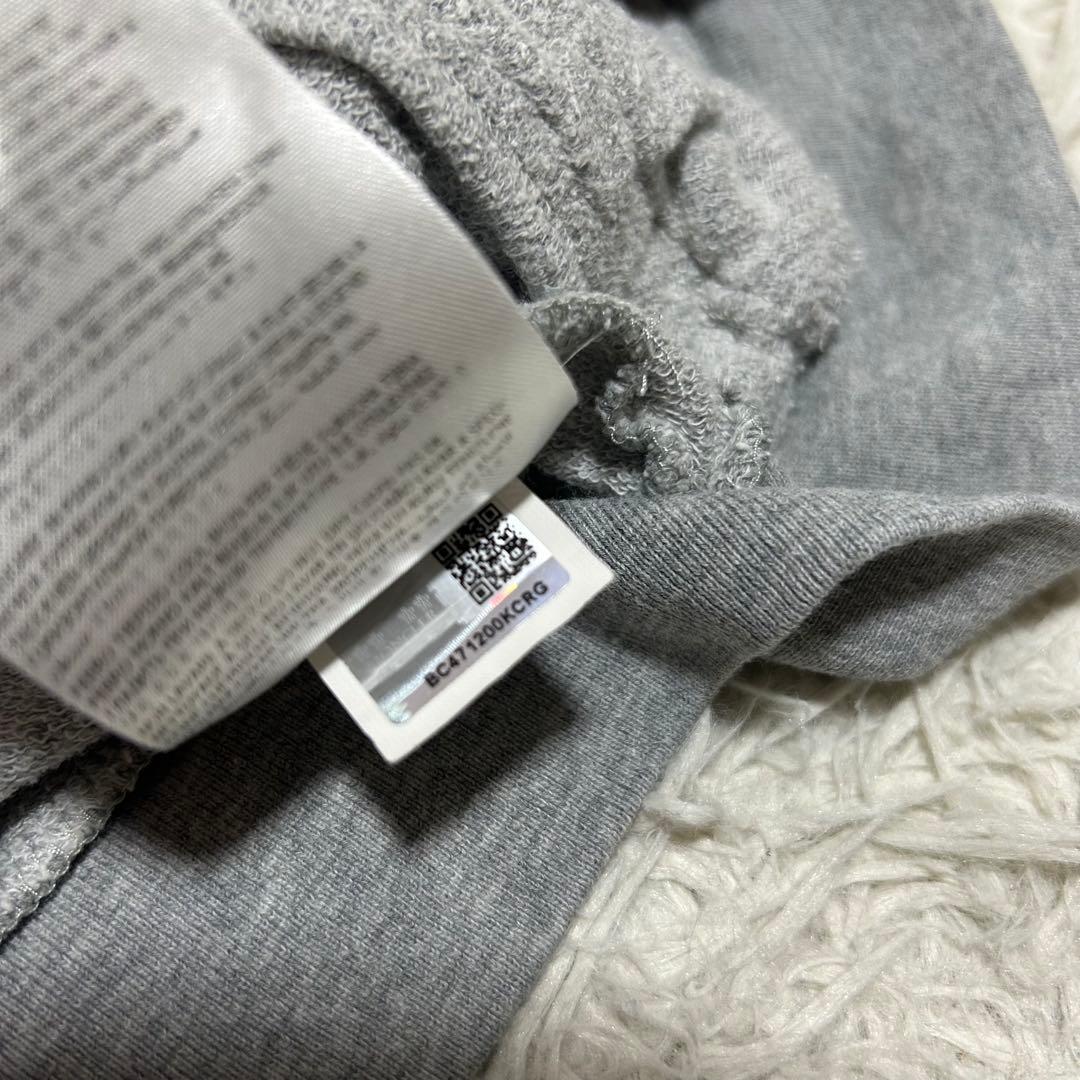 14718✨モンクレール ロゴワッペン フード付きジップパーカー グレー XS