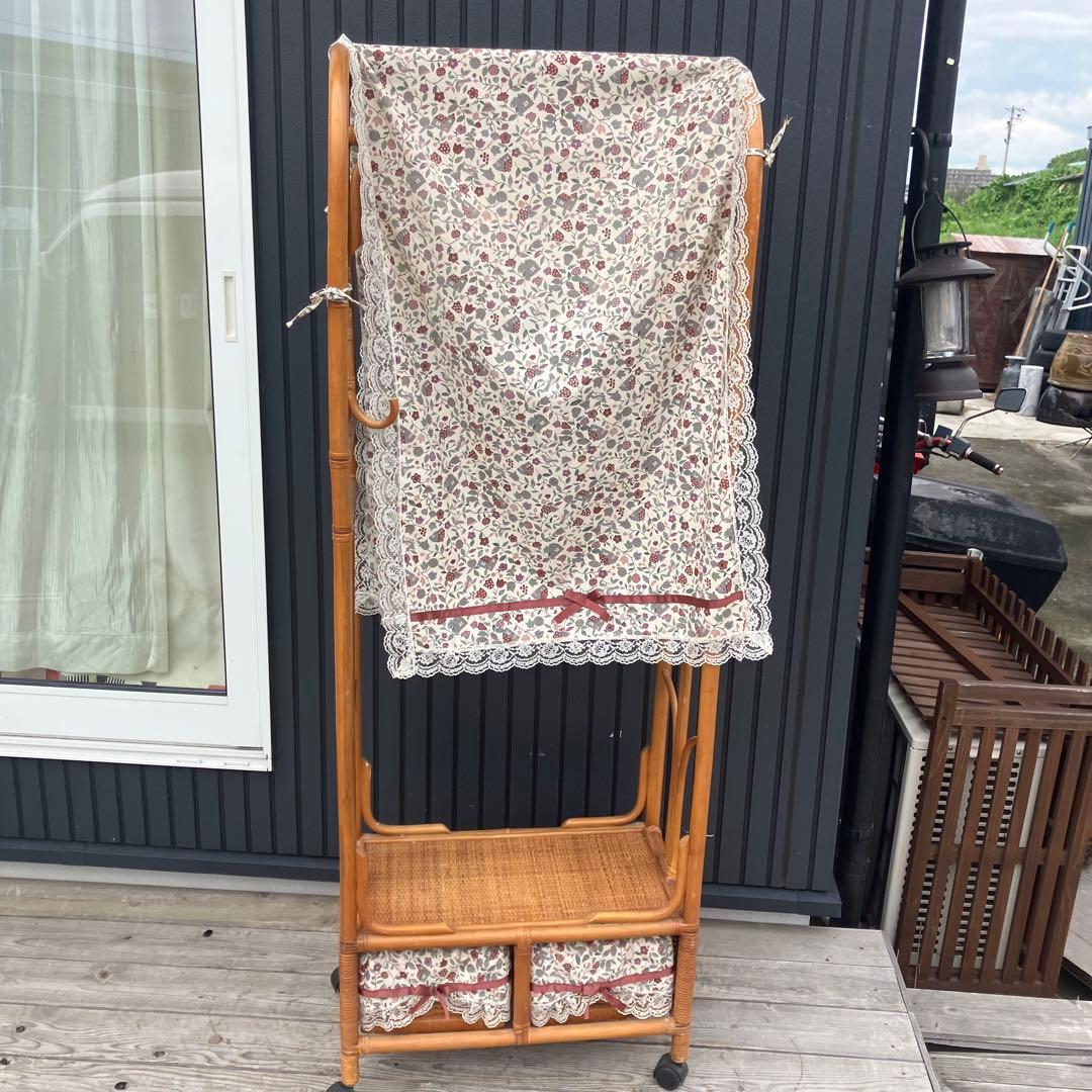 昭和レトロ アーチ型 ラタンハンガーラック 籐家具 花柄カバー付き 古家具