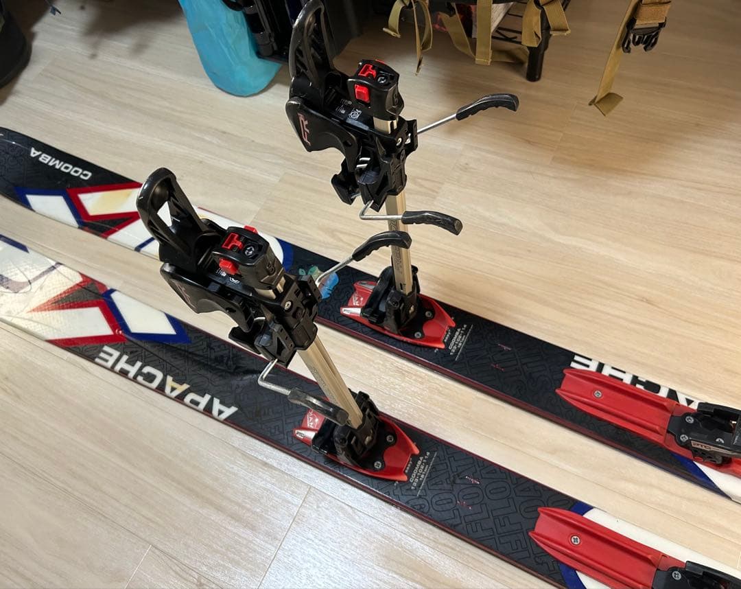 スキー板（ツアービンディング）