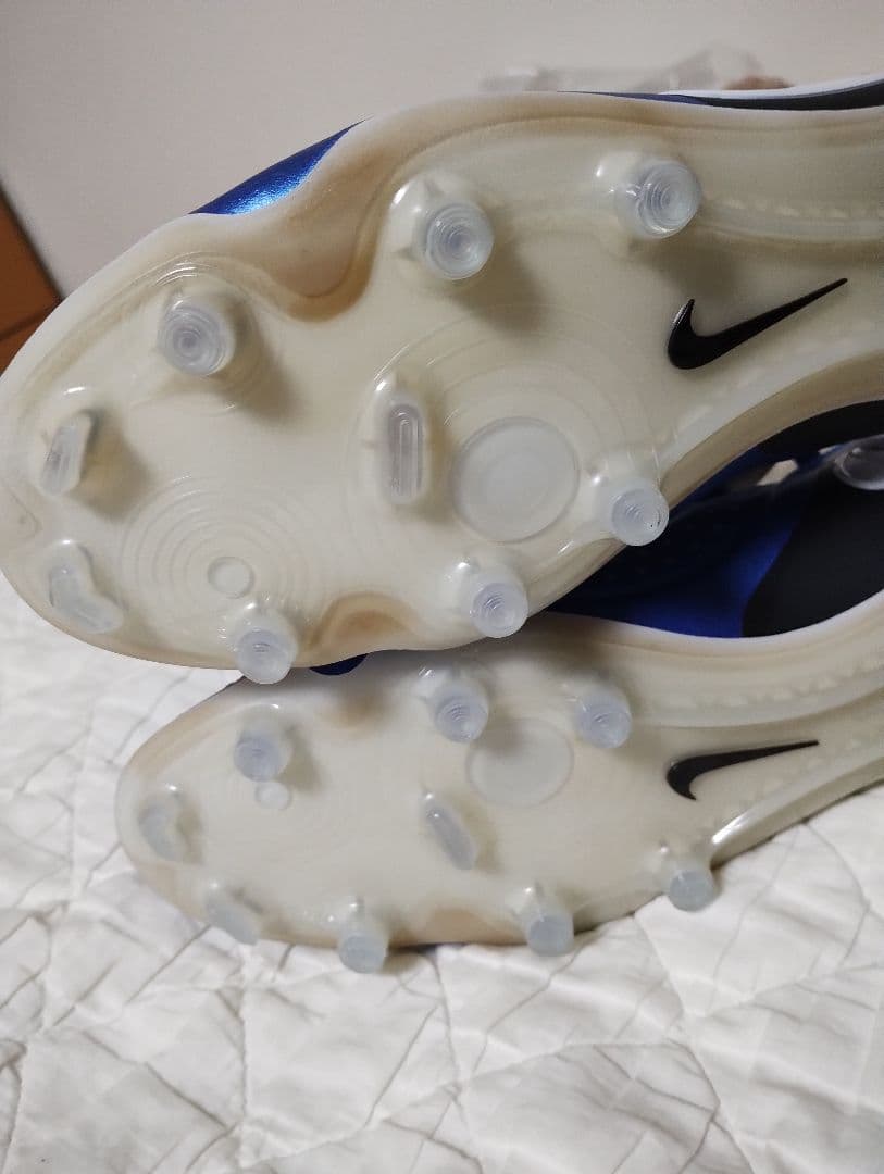 ティエンポ レジェンド 10 エリート FG ２７センチ