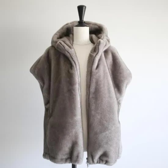完売　BETOUPE　/　ECOPEL Fur　エコファー　フーディーベスト