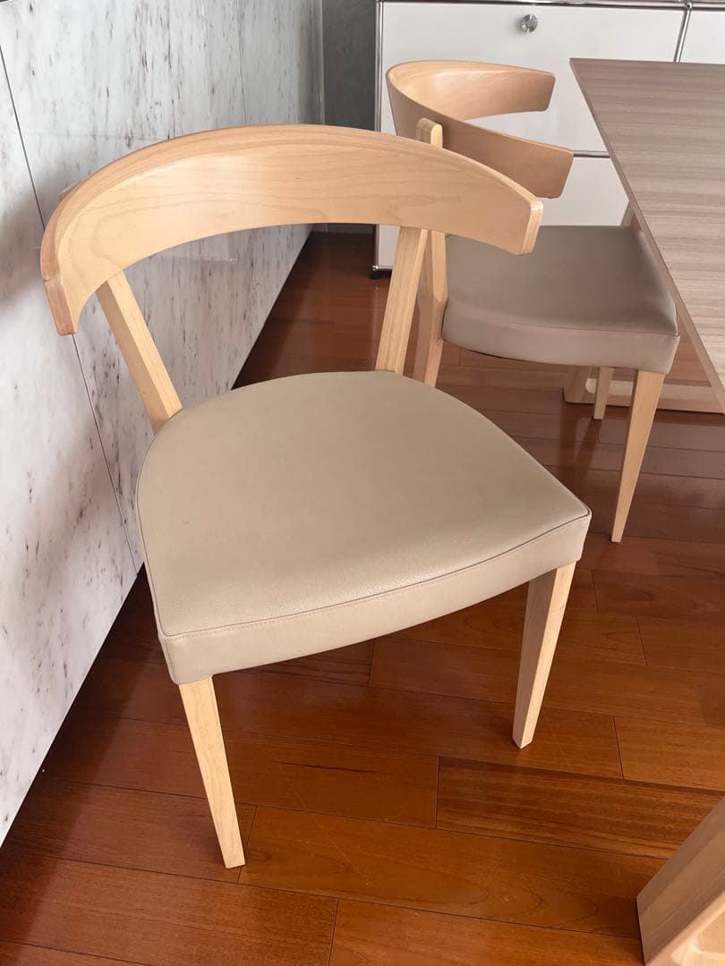 ④カリモク【チェア*1脚】(ダイニングテーブルとチェア4脚組のセット販売)