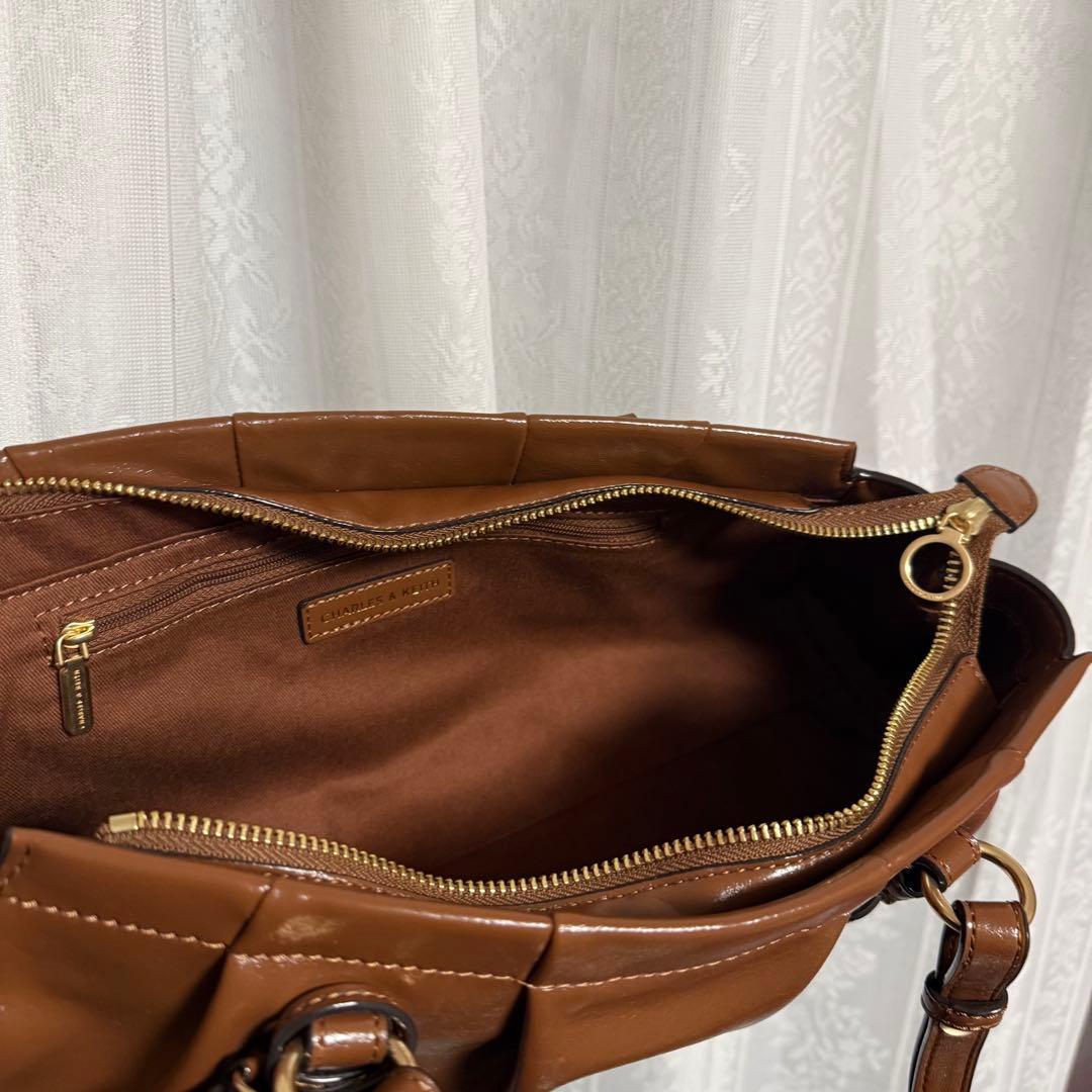CHARLES&KEITH ショルダーバッグ　ブラウン　茶色　新品未使用