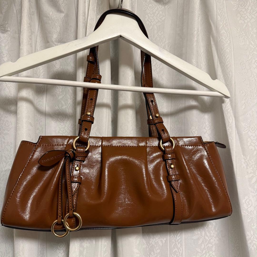 CHARLES&KEITH ショルダーバッグ　ブラウン　茶色　新品未使用