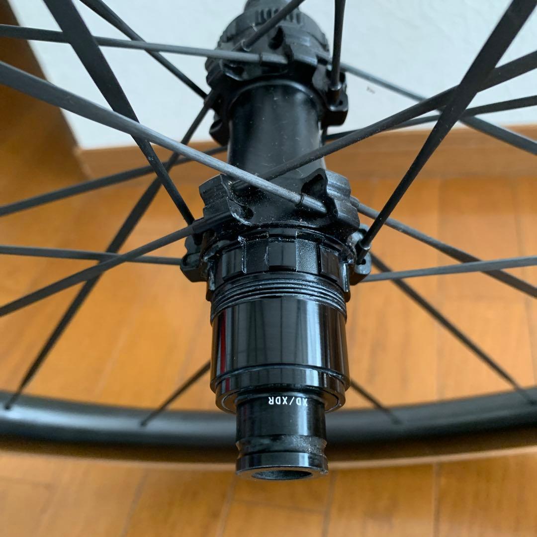 ロードバイクカーボンホイール8LIEN L5W パナレーサータイヤTPUチューブ