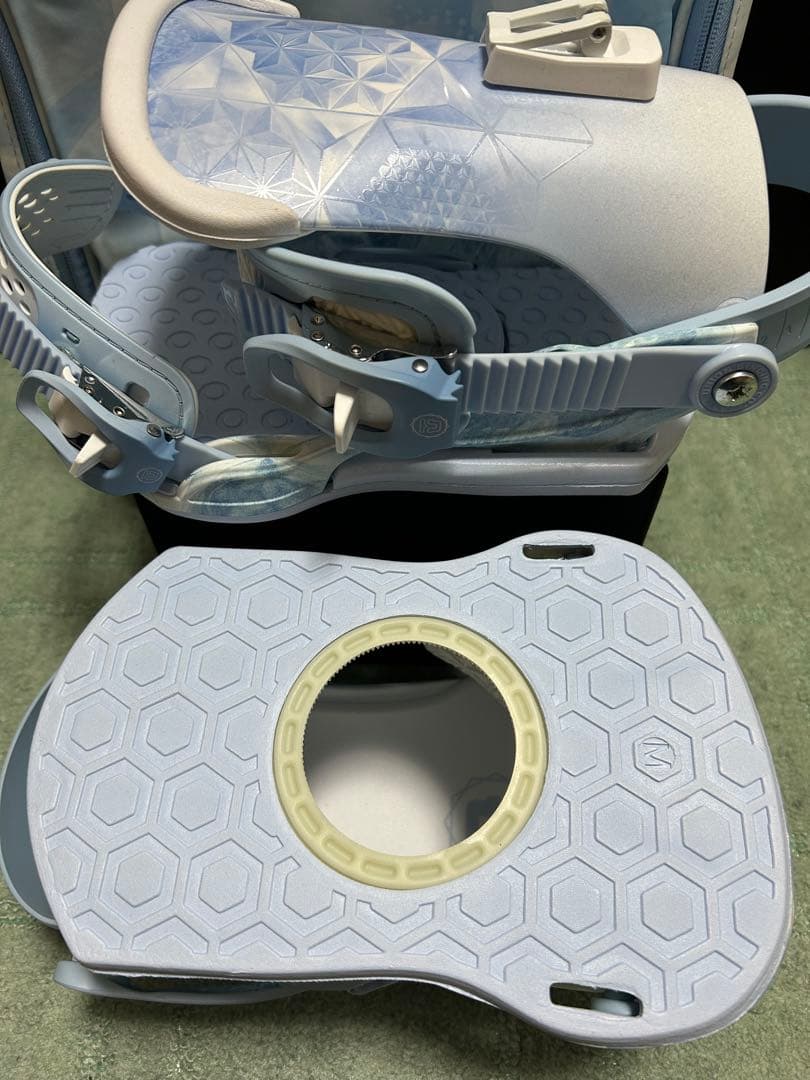 専用ケース付美品 UNION スノーボード ビンディング キリコ仕様　Mサイズ