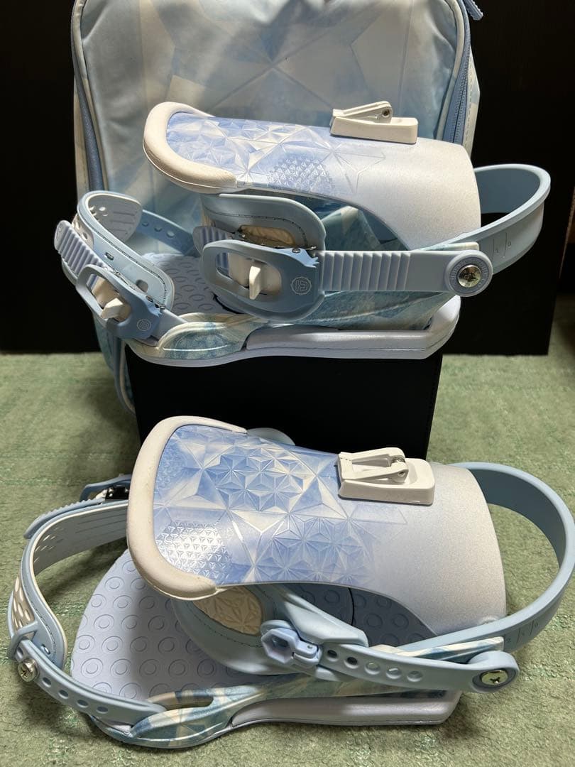 専用ケース付美品 UNION スノーボード ビンディング キリコ仕様　Mサイズ
