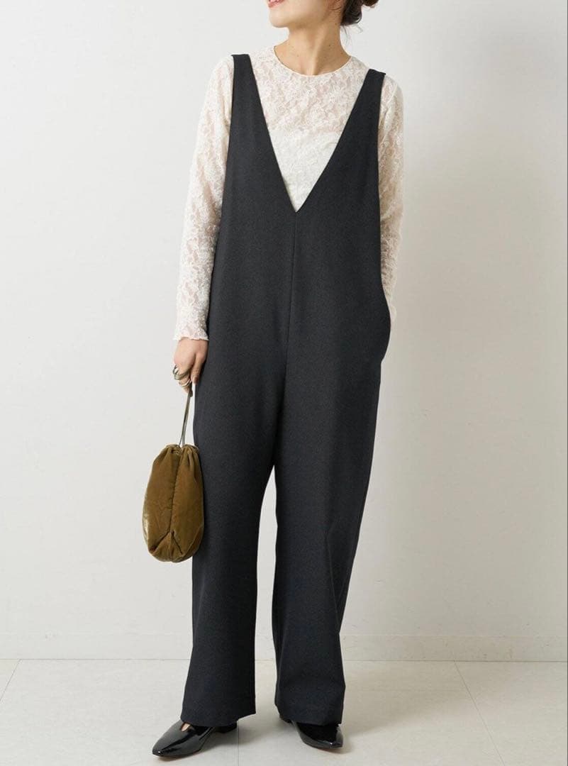 スピックアンドスパンVネックオールインワンspick&span新品36