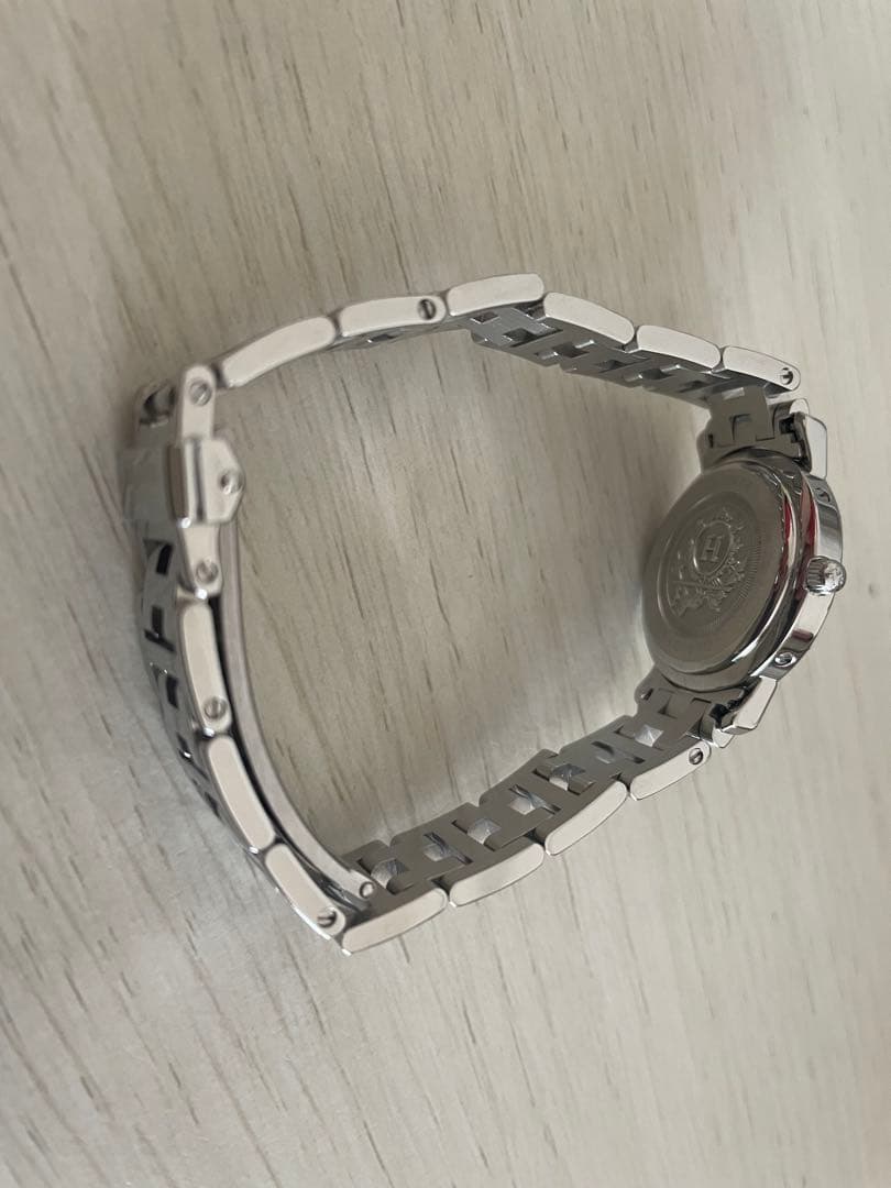 HERMES クリッパーシルバーホワイト　レディース腕時計