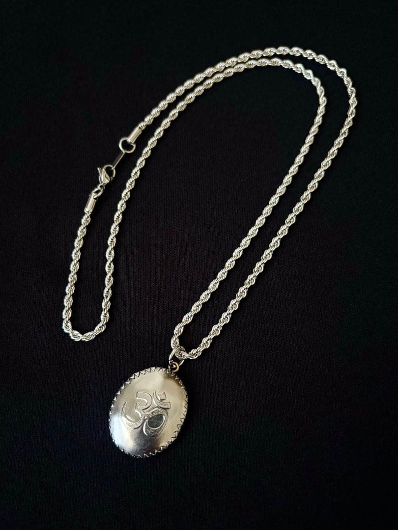 《週末価格》　藤井風さん　オームペンダント ラクシュミー〈ピンク〉