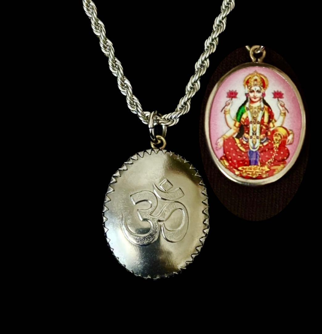 《週末価格》　藤井風さん　オームペンダント ラクシュミー〈ピンク〉