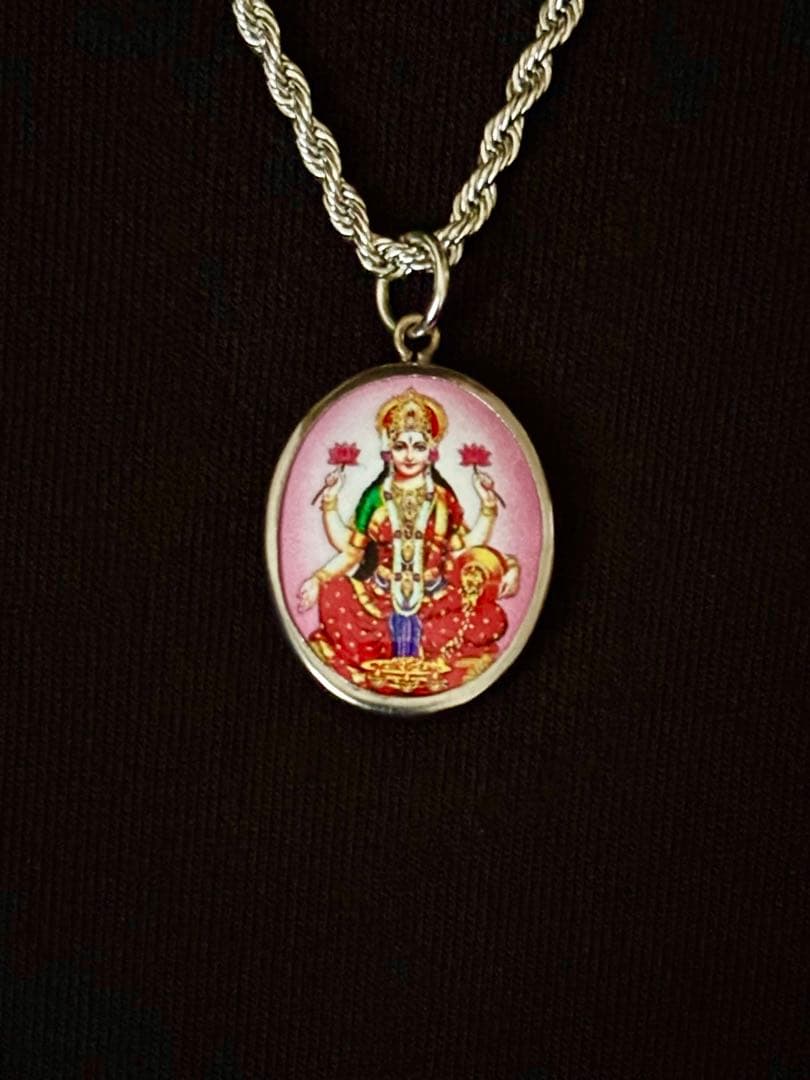 《週末価格》　藤井風さん　オームペンダント ラクシュミー〈ピンク〉