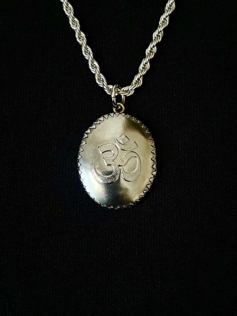 《週末価格》　藤井風さん　オームペンダント ラクシュミー〈ピンク〉