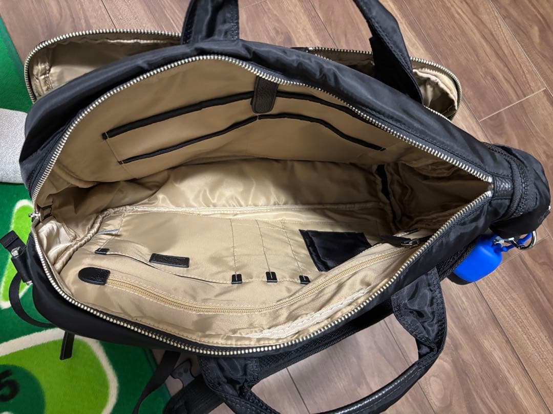 ラナイトランジット　リュック