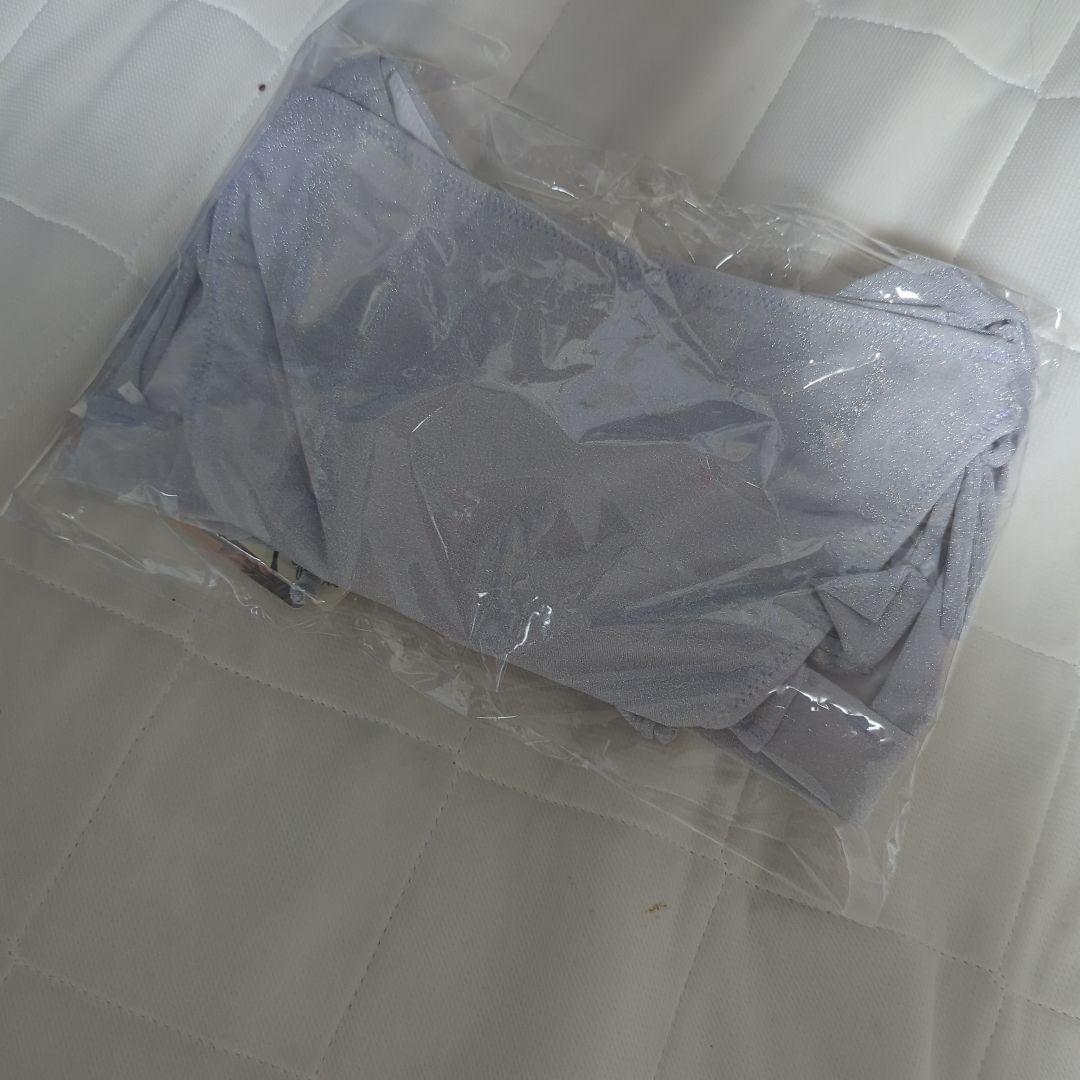 ち*ほ様 新品【ナチュラルアップブラ】ノンワイヤービキニ　9M　シルバーラメ