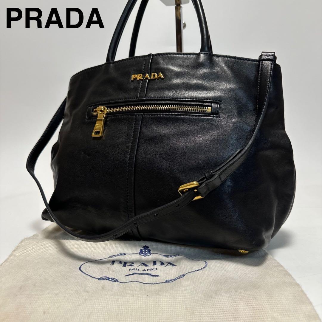 o44【極美品】プラダ　ロゴ金具　レザー　ブラック　2way ショルダーバッグ.