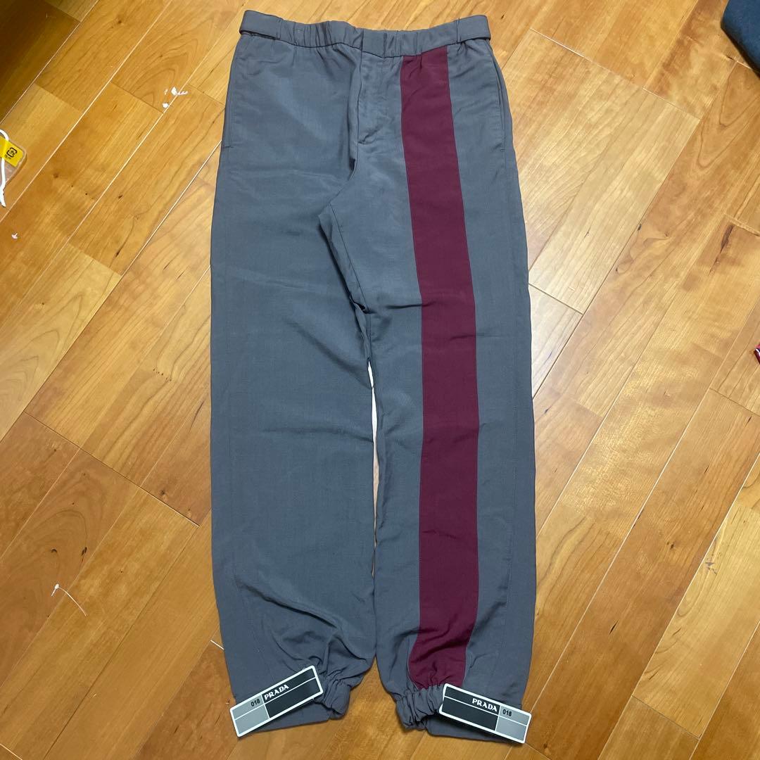 PRADA トラックパンツ ジョガーパンツ グレー/バーガンディ 裾ラバーベルト