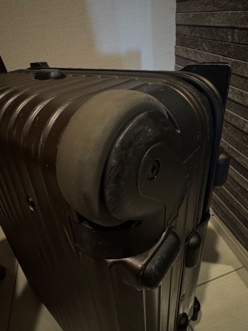 [1-3泊] リモワ サルサ 33L マットブロンズ 2輪　RIMOWA