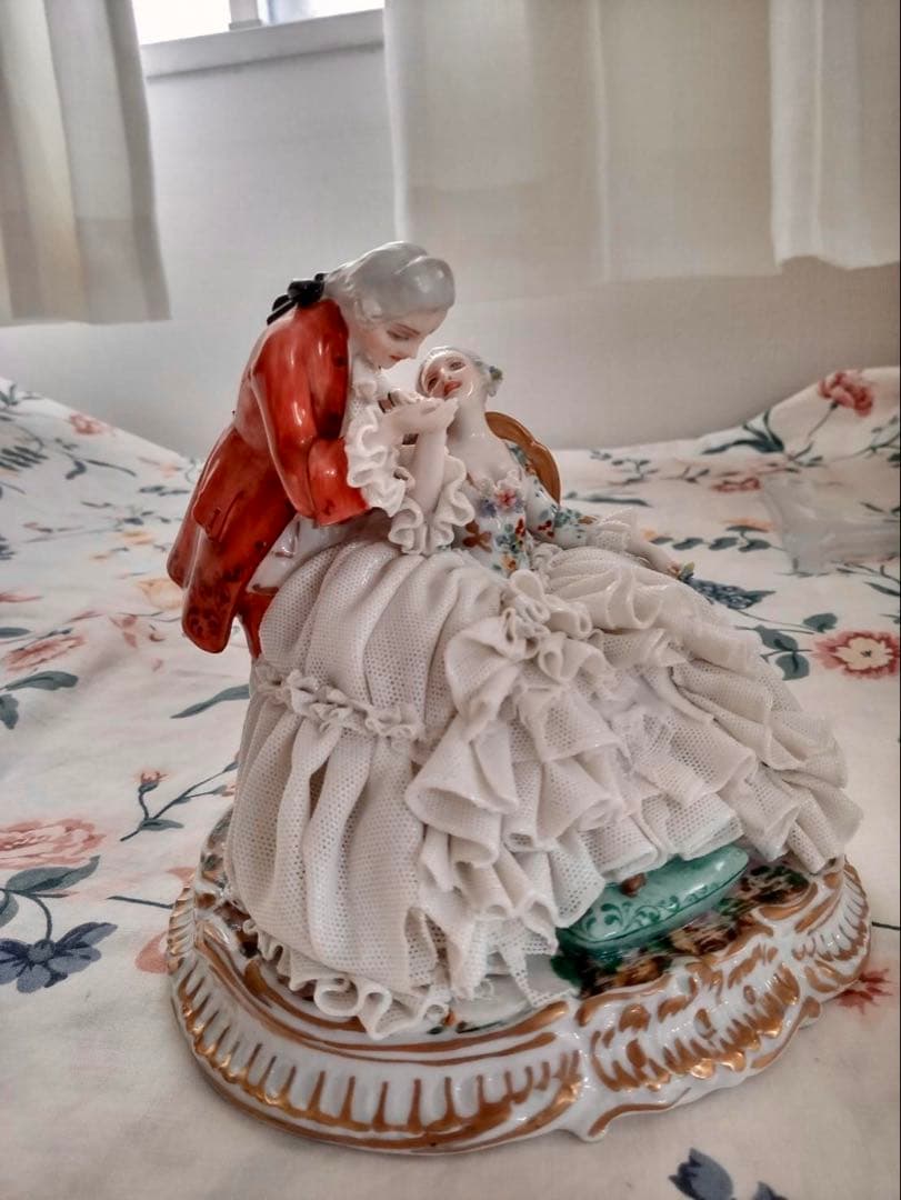 イタリア　フィギュリン　レース人形　ルイージファブリス　陶器　人形　男女