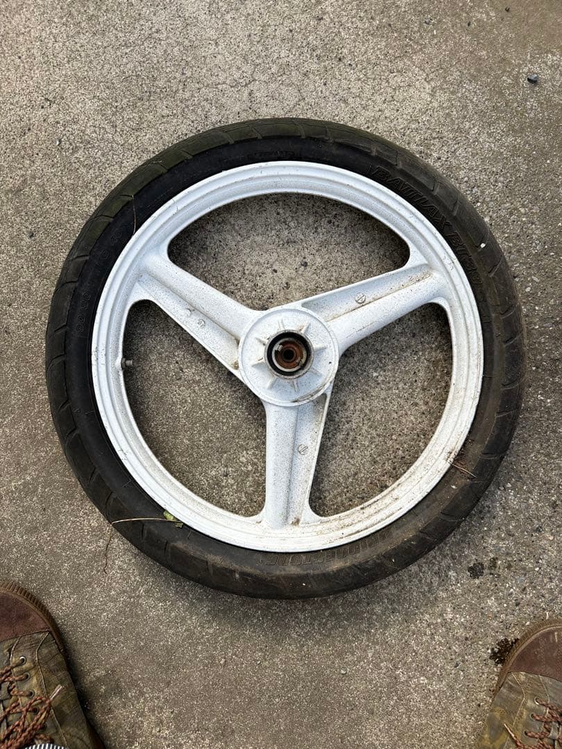 ns50f フロントホイール