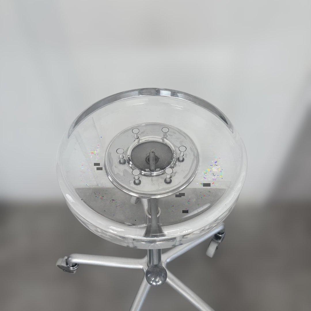 カットチェア　タカラベルモント　スツール　クリア