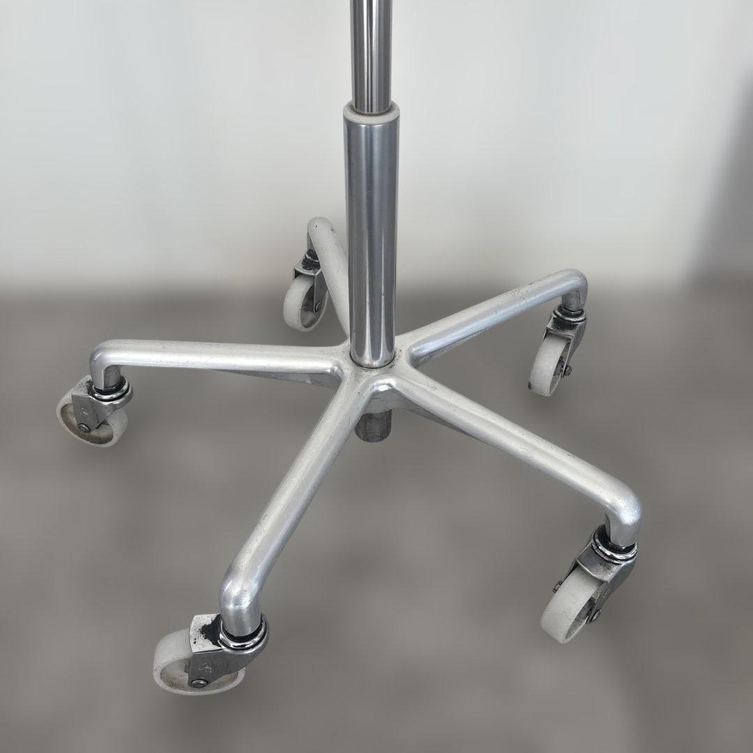 カットチェア　タカラベルモント　スツール　クリア