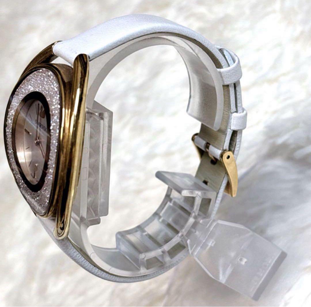 【美品】SWAROVSKI スワロフスキー 腕時計 クリスタルライン ホワイト