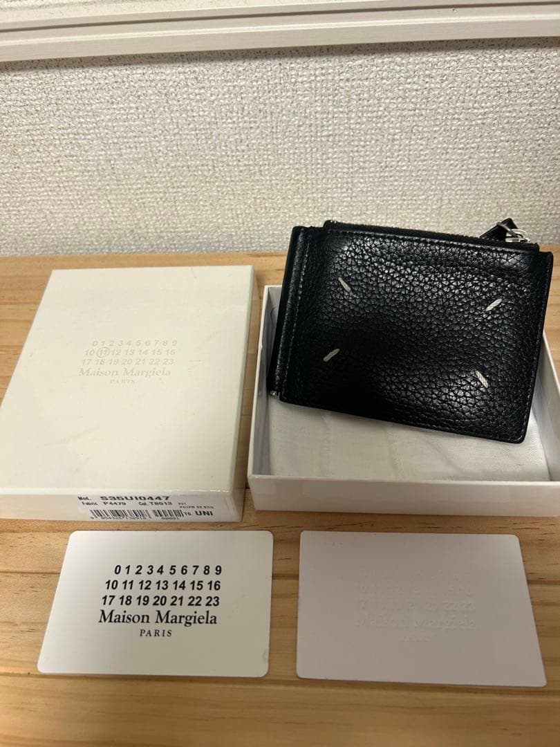 maison Marielaマネークリップ