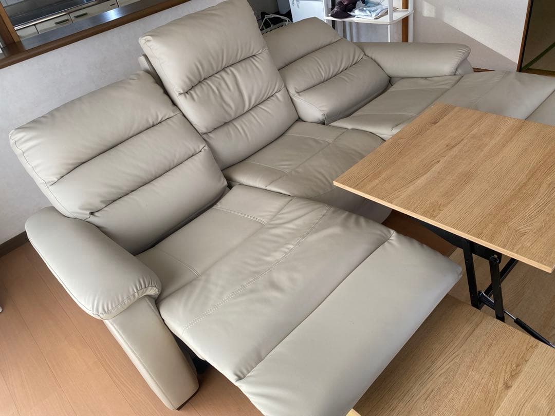 【超お得・テーブル付・極美品】ニトリ 電動リクライニングソファ 3人掛