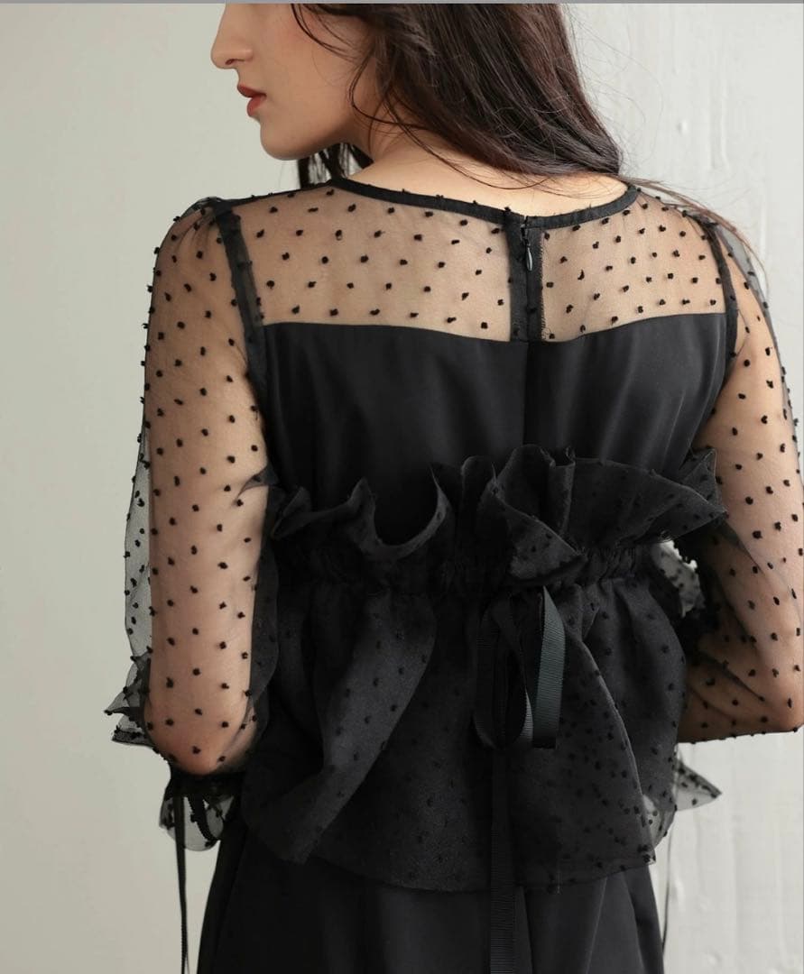 haremode メニーウェイラッフルケープドレス