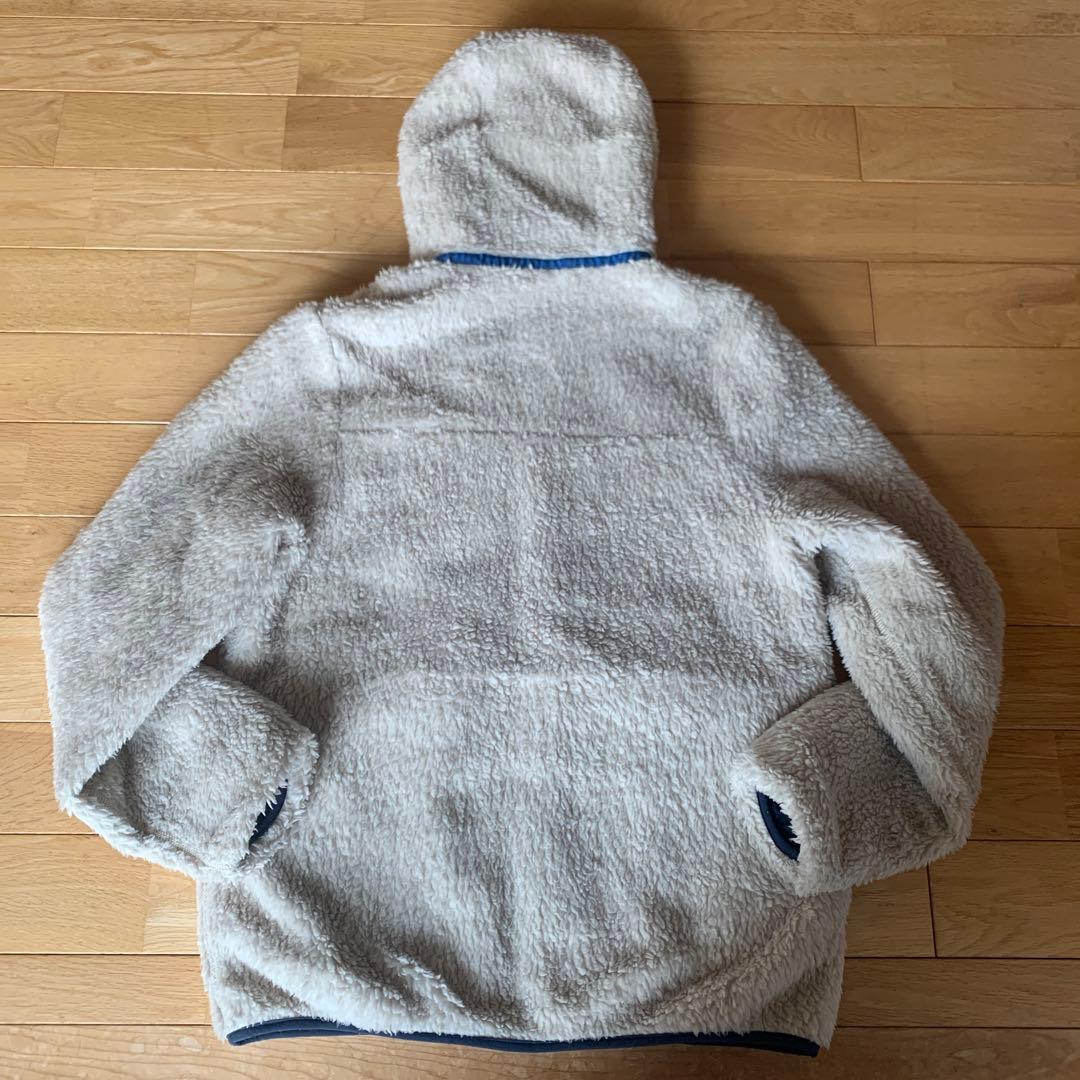Patagonia フリースリバーシブルフード付きジャケットクリーム色（紺色）