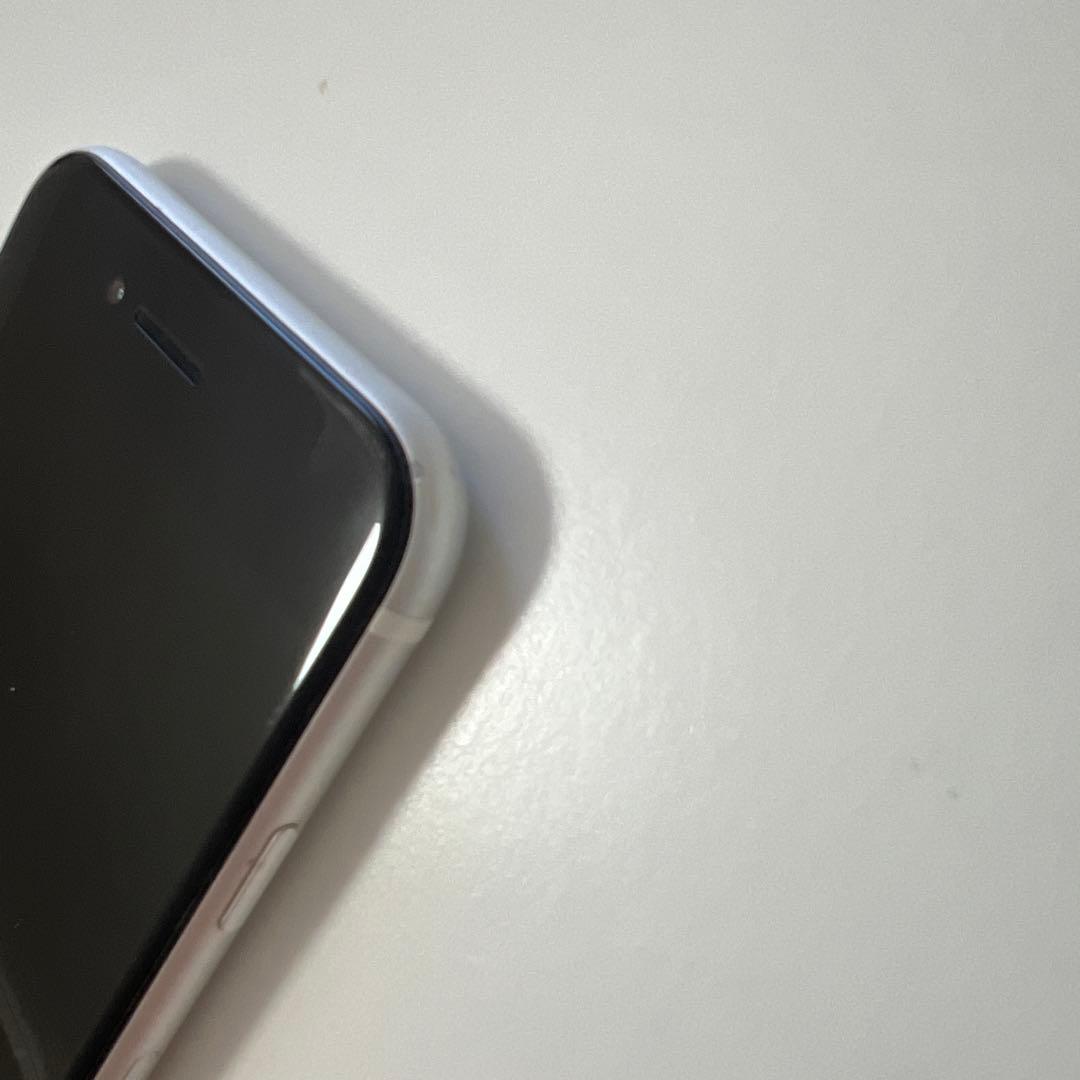 iPhone se 第2世代 SIMフリー 64GB 本体