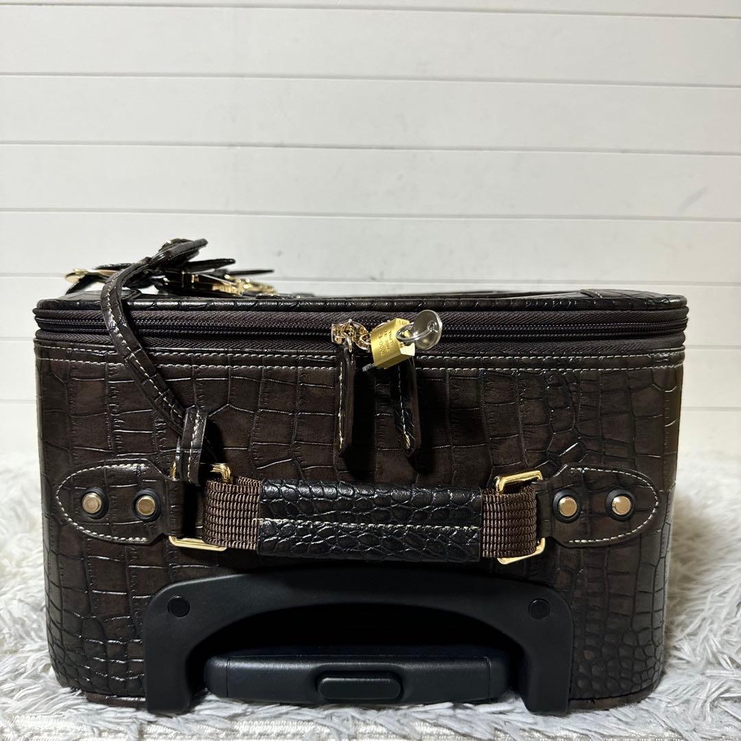 新品未使用✨SWANY スワニー　クロコ型押し　キャリーバッグ　ダークブラウン