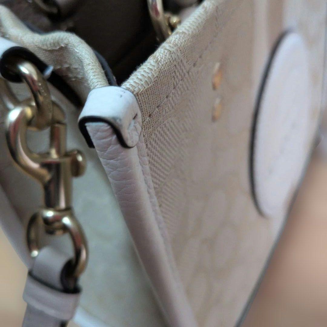 COACH ショルダーバッグ ベージュ/ホワイト