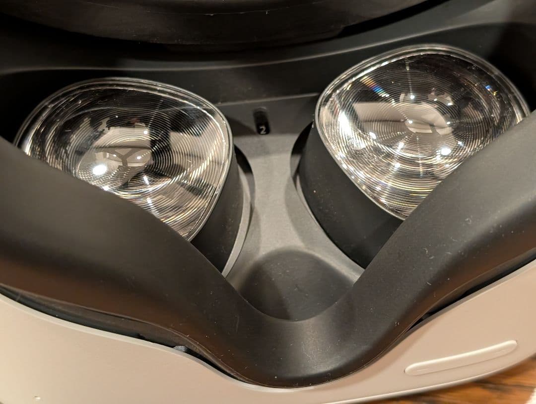 【使用回数少】 Quest2 64GB ケース ヘッドストラップ付