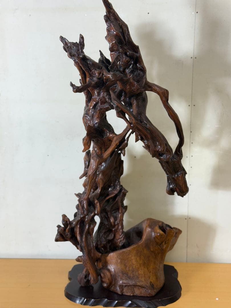 木製抽象彫刻 ダークブラウン