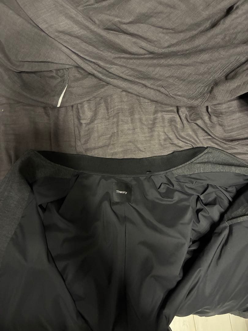 Theory グレー MA-1ジャケット