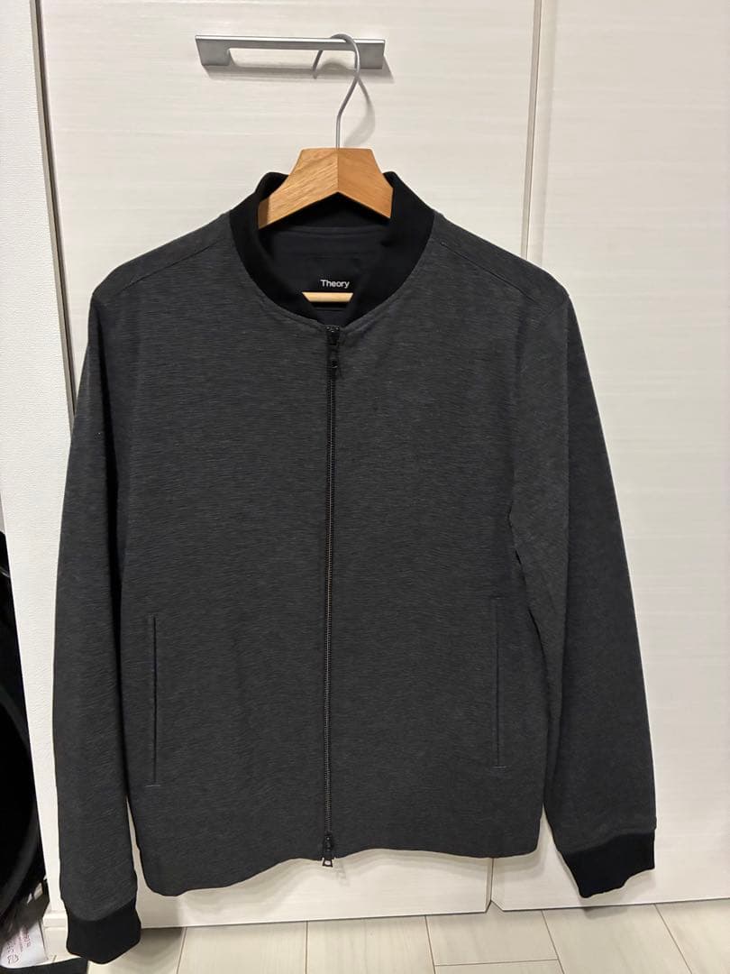 Theory グレー MA-1ジャケット