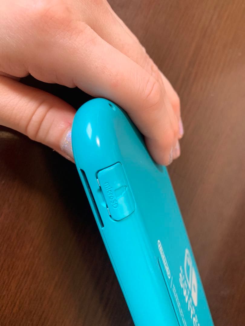 ニンテンドー　スイッチ　ライト