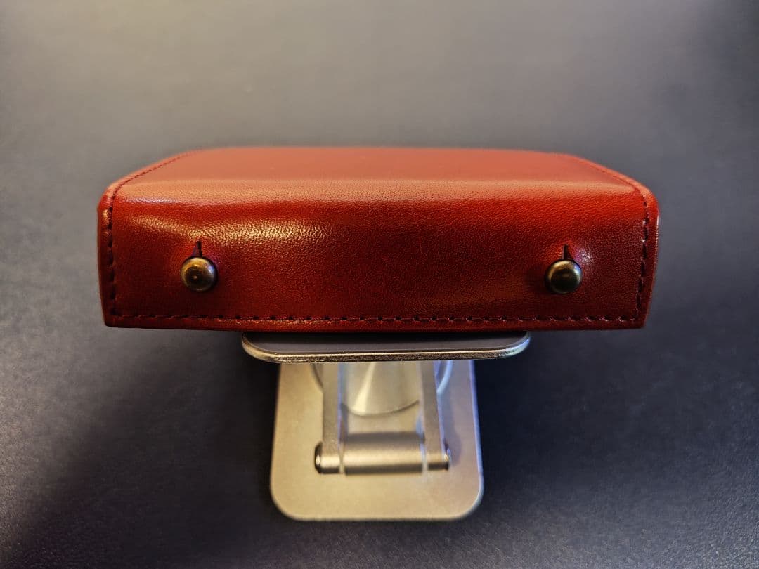 m+エムピウミッレフォッリエⅡ P25 ブスケット ロッソ