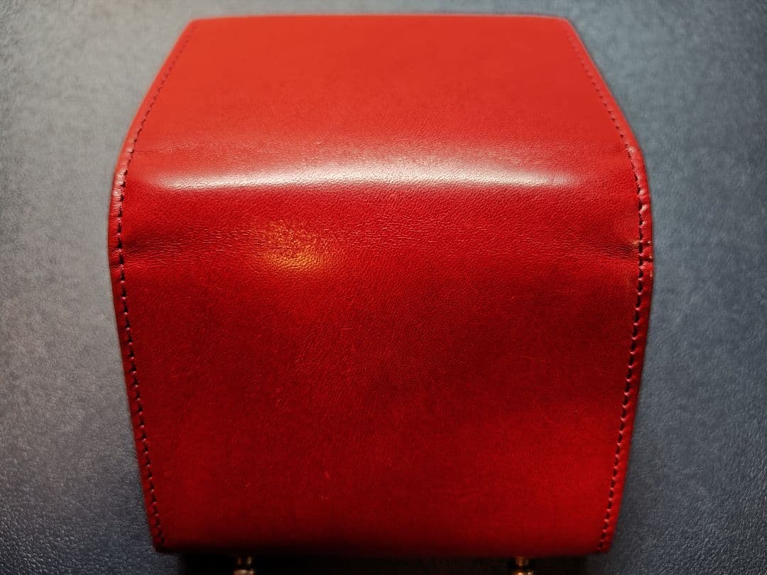 m+エムピウミッレフォッリエⅡ P25 ブスケット ロッソ