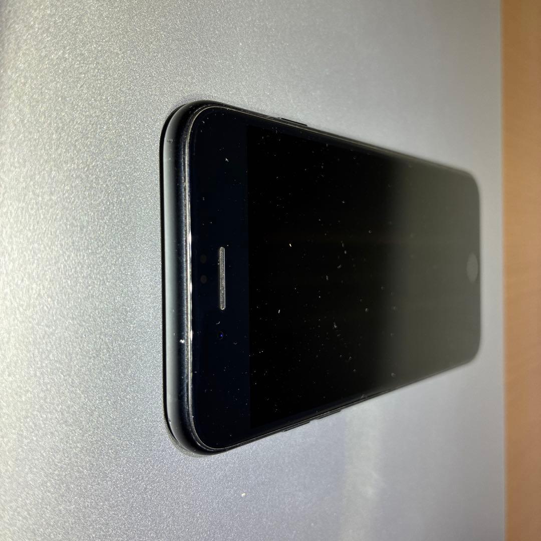iPhone SE 第二世代　64GB ブラック　ホームボタン