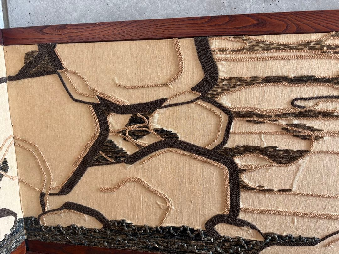 刺繍　デザイン的な屏風間仕切り191.5cm×44cm　パーテーション