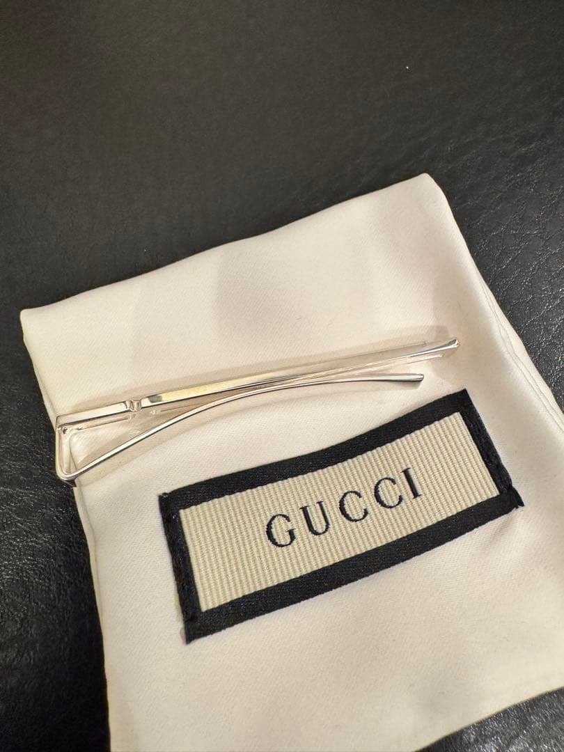 R【新品未使用】GUCCI ノットディテール GG ネクタイピン　シルバー